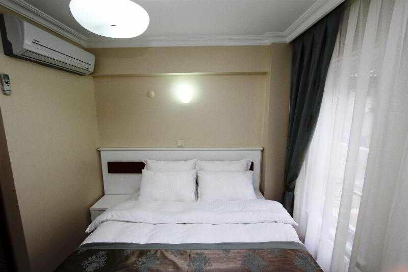 35 Tam Apart Istanbul Exterior foto